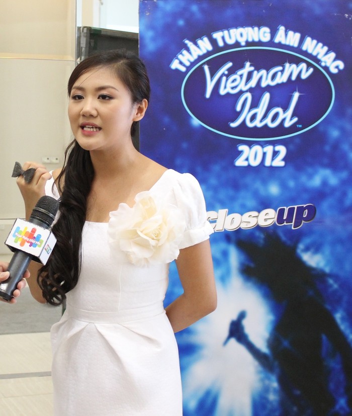 Á quân Vietnam Idol 2010 cũng dành những lời chúc cho các thí sinh tham gia thử giọng: “Chúc các bạn sẽ có một tinh thần thật thoải mái, tự tin và may mắn để đạt được kết quả tốt nhất”.